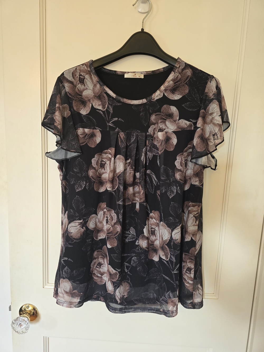 Women’s Floral Lined Cap-Sleeve Blouse - Black & Taupe
